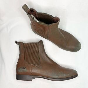 UGG Jo Chelsea ankle boots